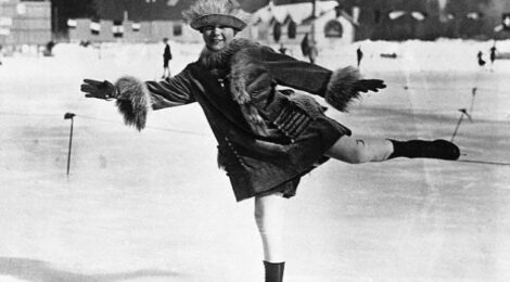 Storia del pattinaggio femminile tra moda, sport e libertà